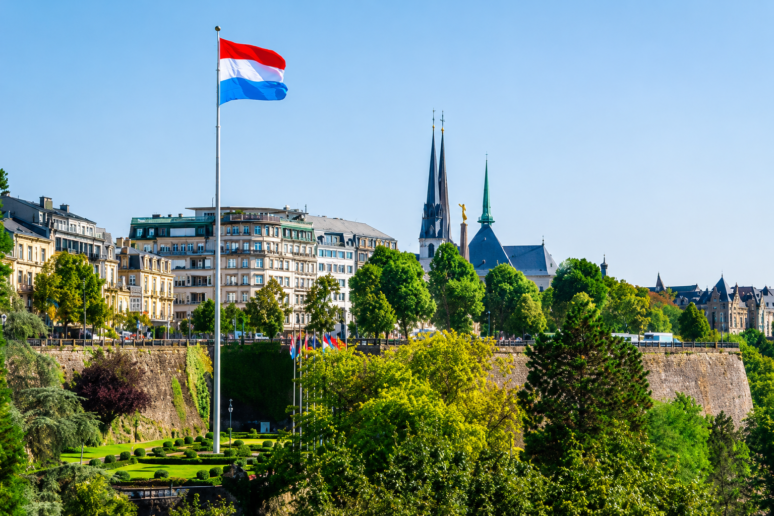 Paris Luxembourg private driver