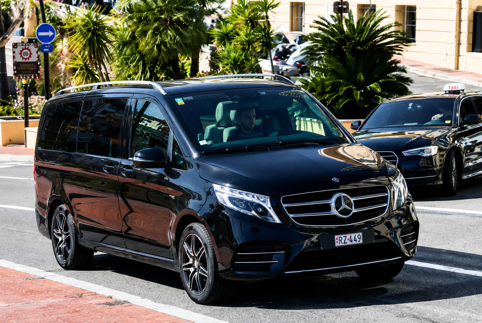 Privatfahrer ab Flughafen Charles de Gaulle